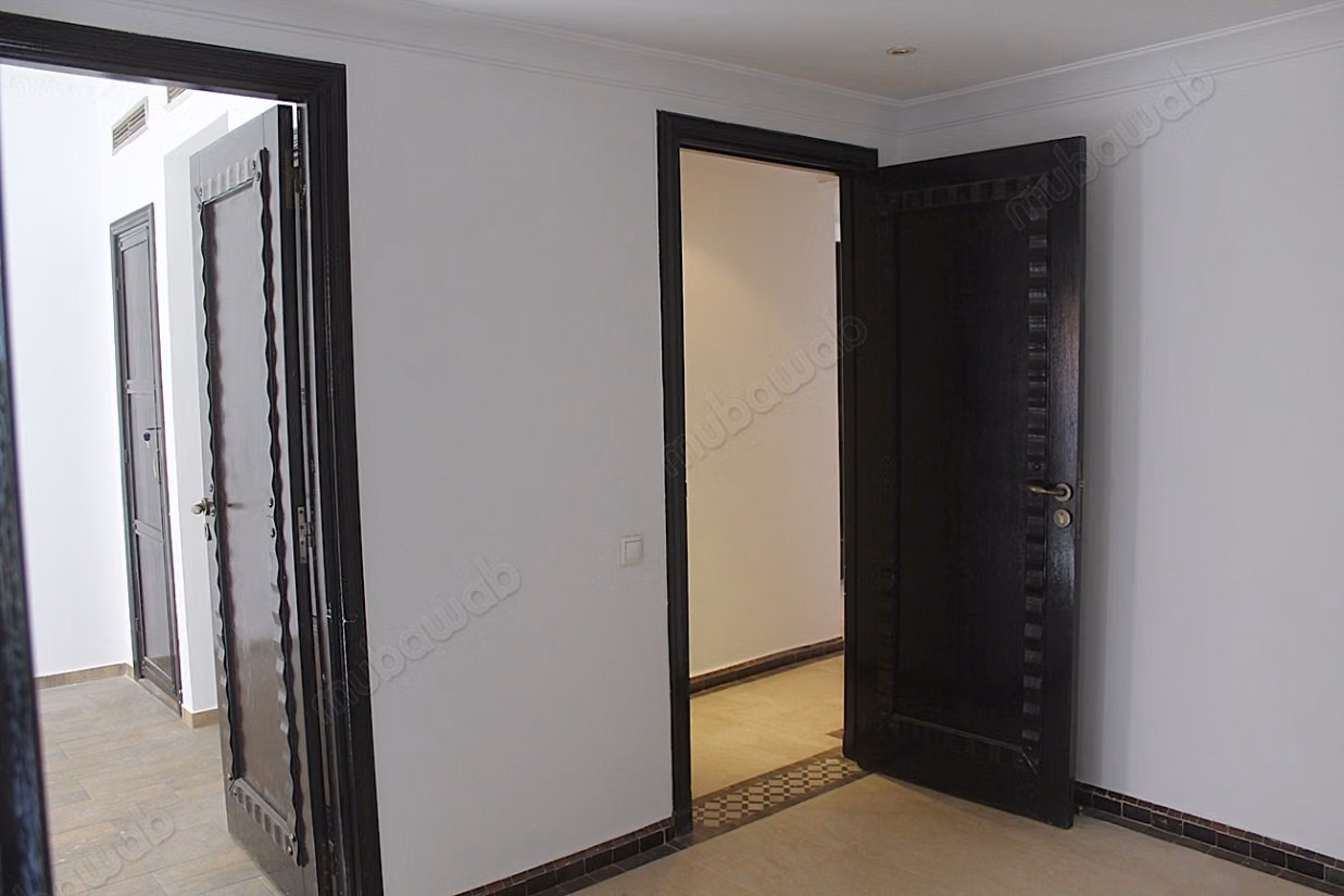 Grand appartement de 3 chambres a l'Hivernage