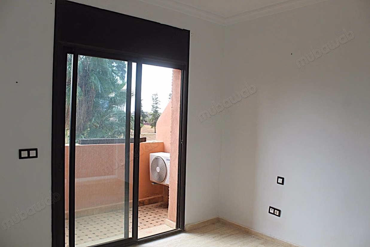 Villa a Louer vide de trois chambres