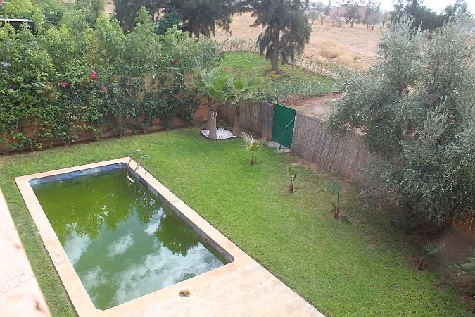 Villa a Louer vide de trois chambres