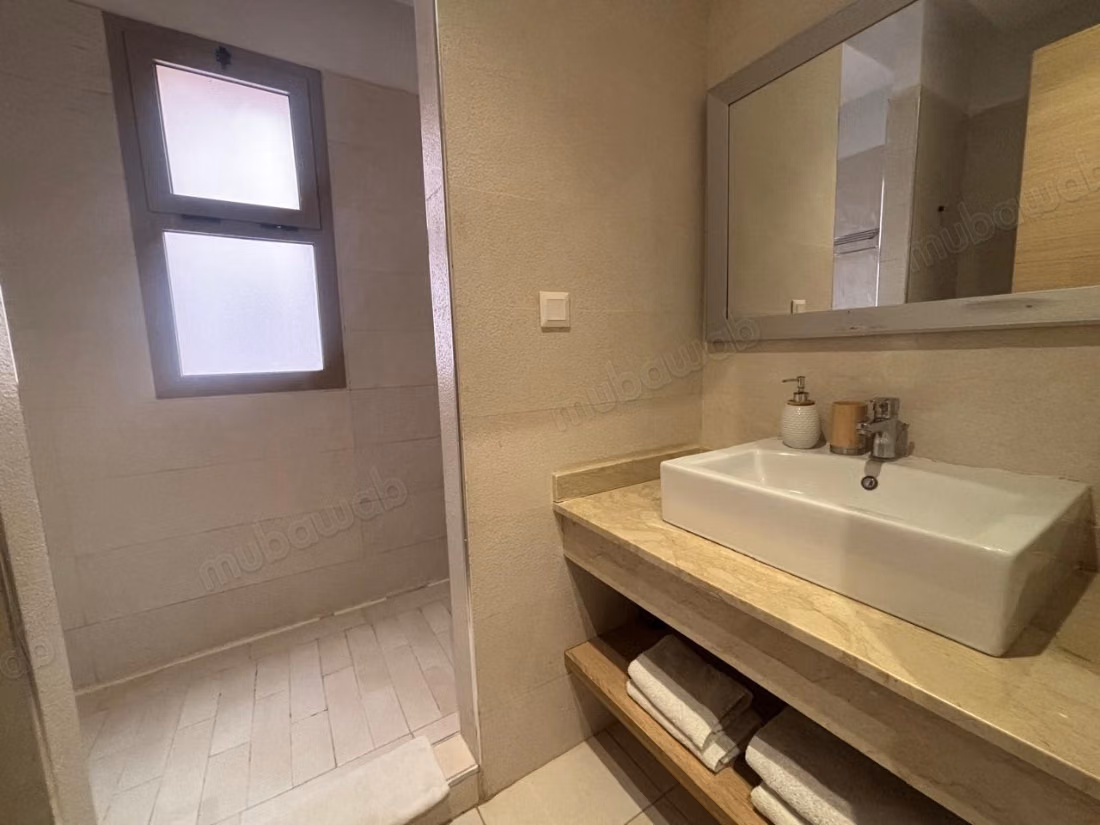 Appartamento in vendita ad Agdal. Superficie totale 80 m². Proprietà arredata