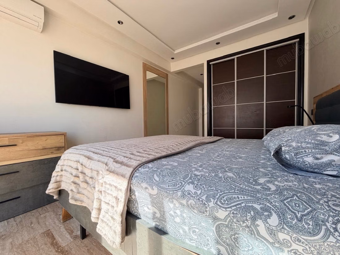 Bel appartement à vendre à Val Fleury. 3 chambres. Service de concierge, cheminée