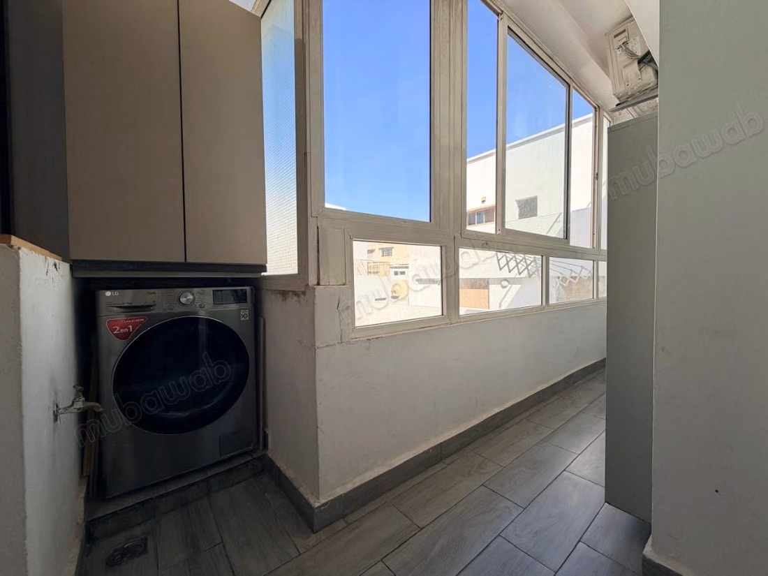 Bel appartement à vendre à Val Fleury. 3 chambres. Service de concierge, cheminée
