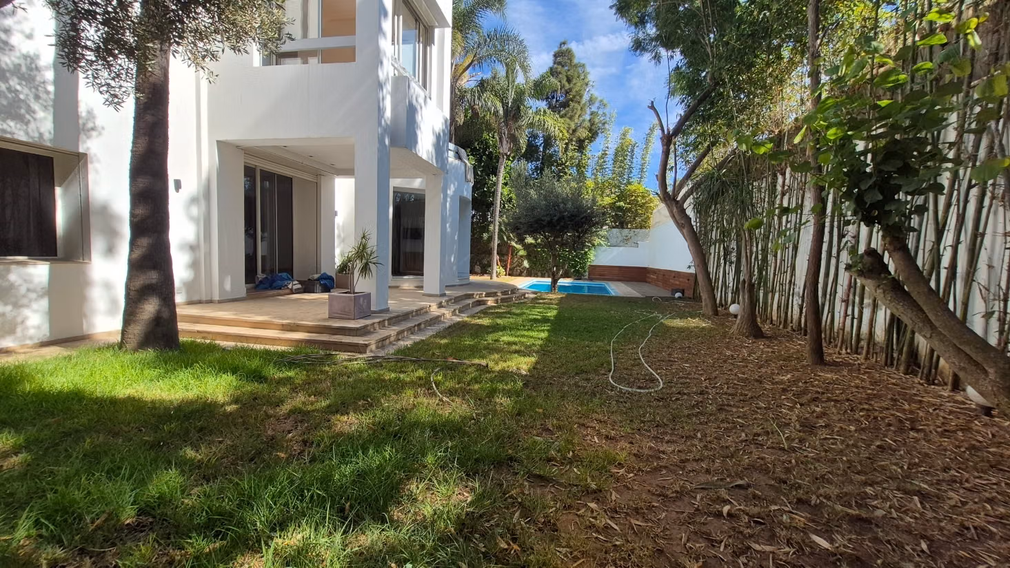 A vendre villa 995m2 4 chambres Anfa