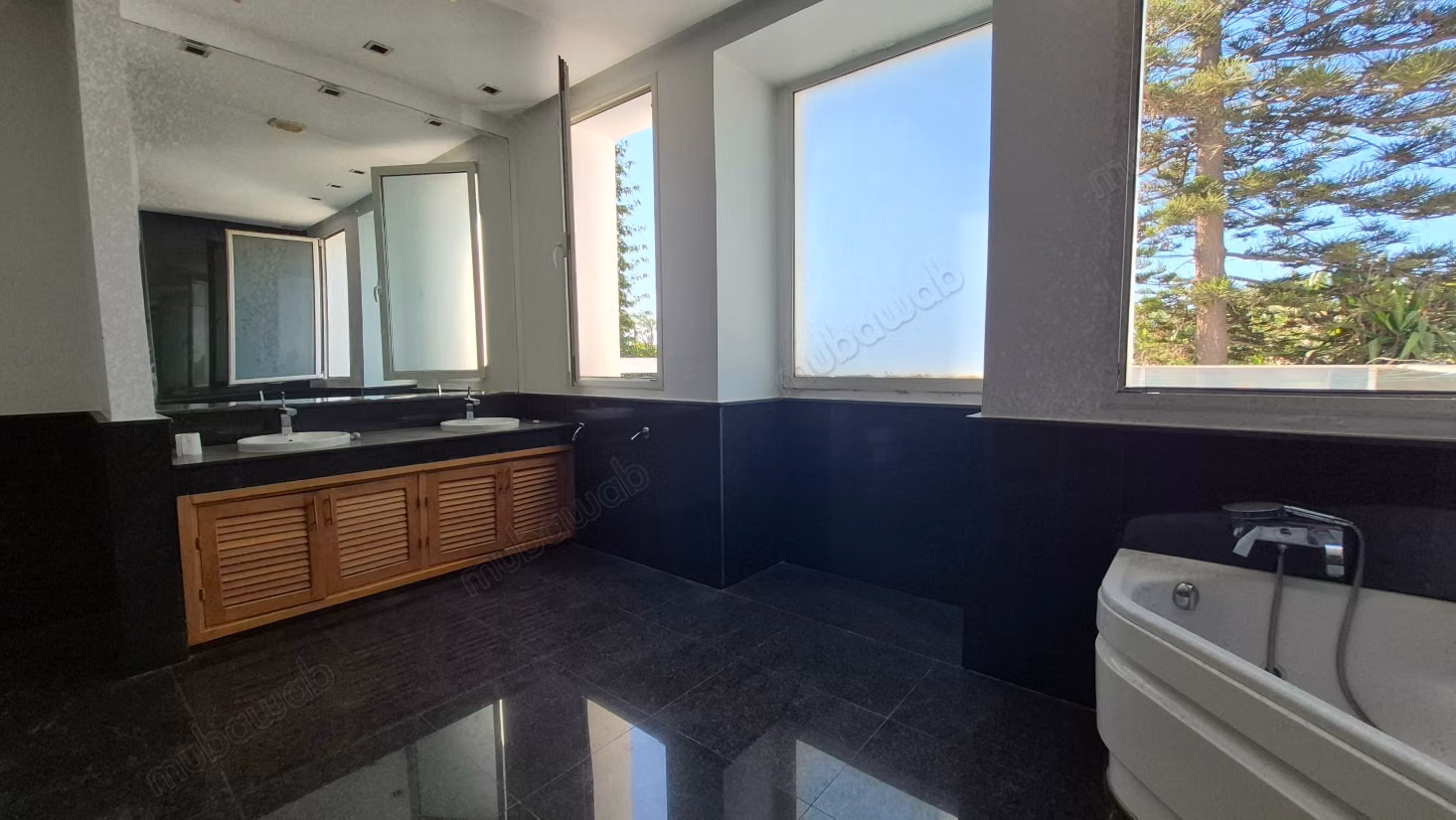 A vendre villa 995m2 4 chambres Anfa