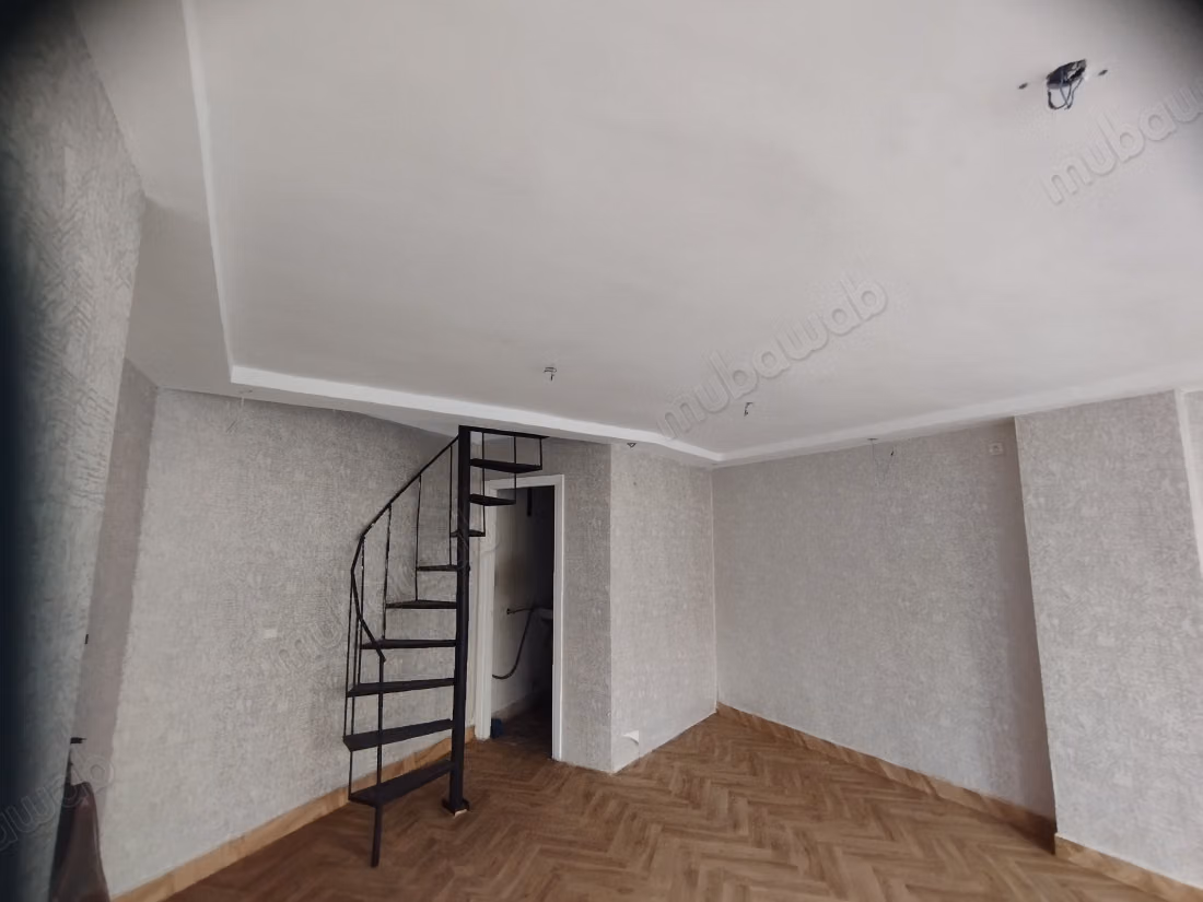 Superbe Local Commercial 55m2 
Bourgogne extension