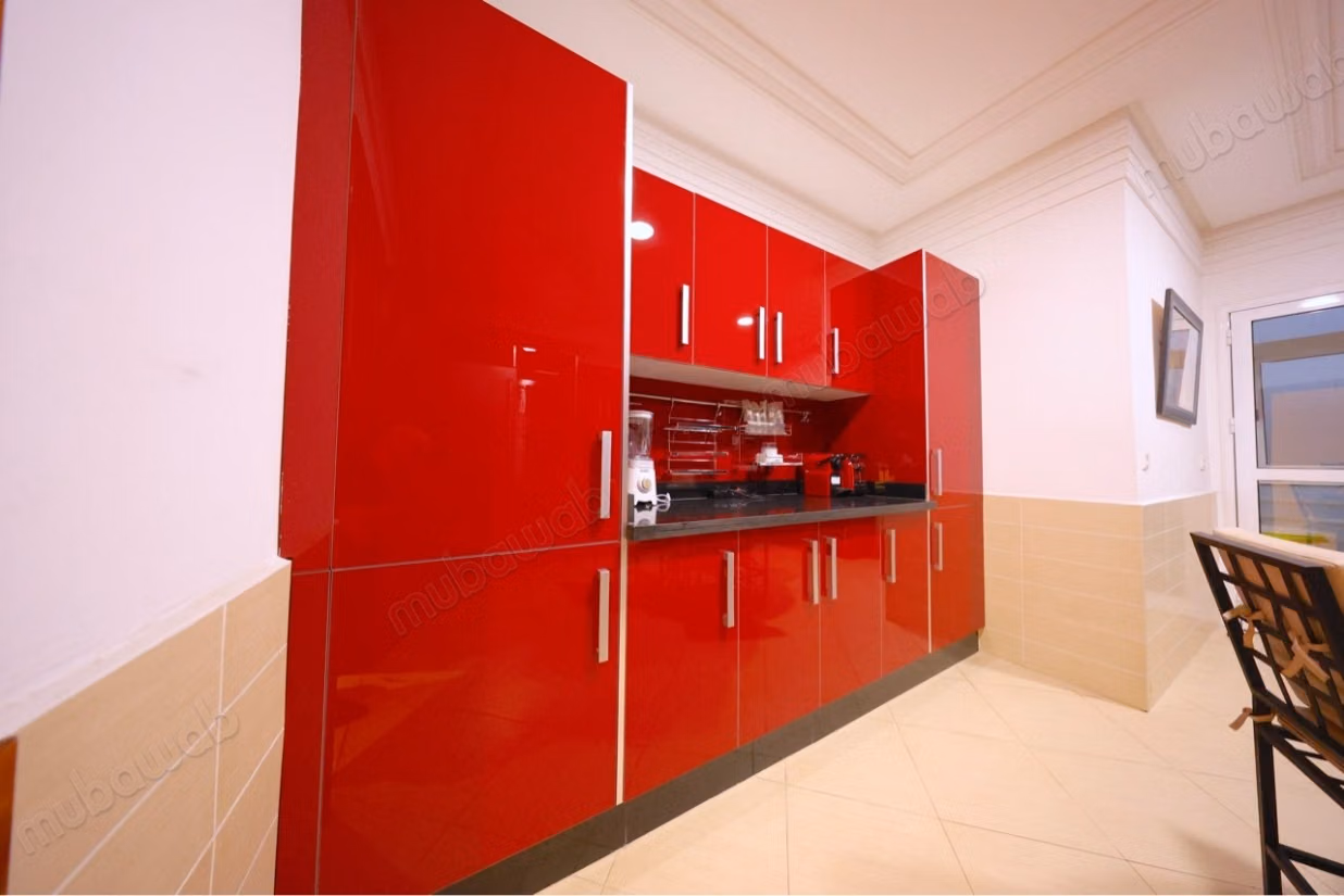 Appartement à louer en Centre. Surface totale 240 m².
Concierge et climatisation