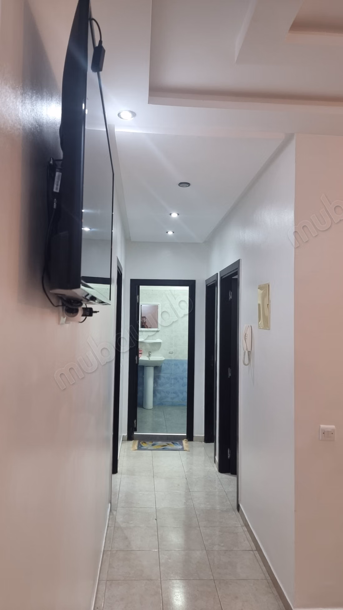 Vend appartement à Hay Salam.
Surface totale 55 m².
Meublé