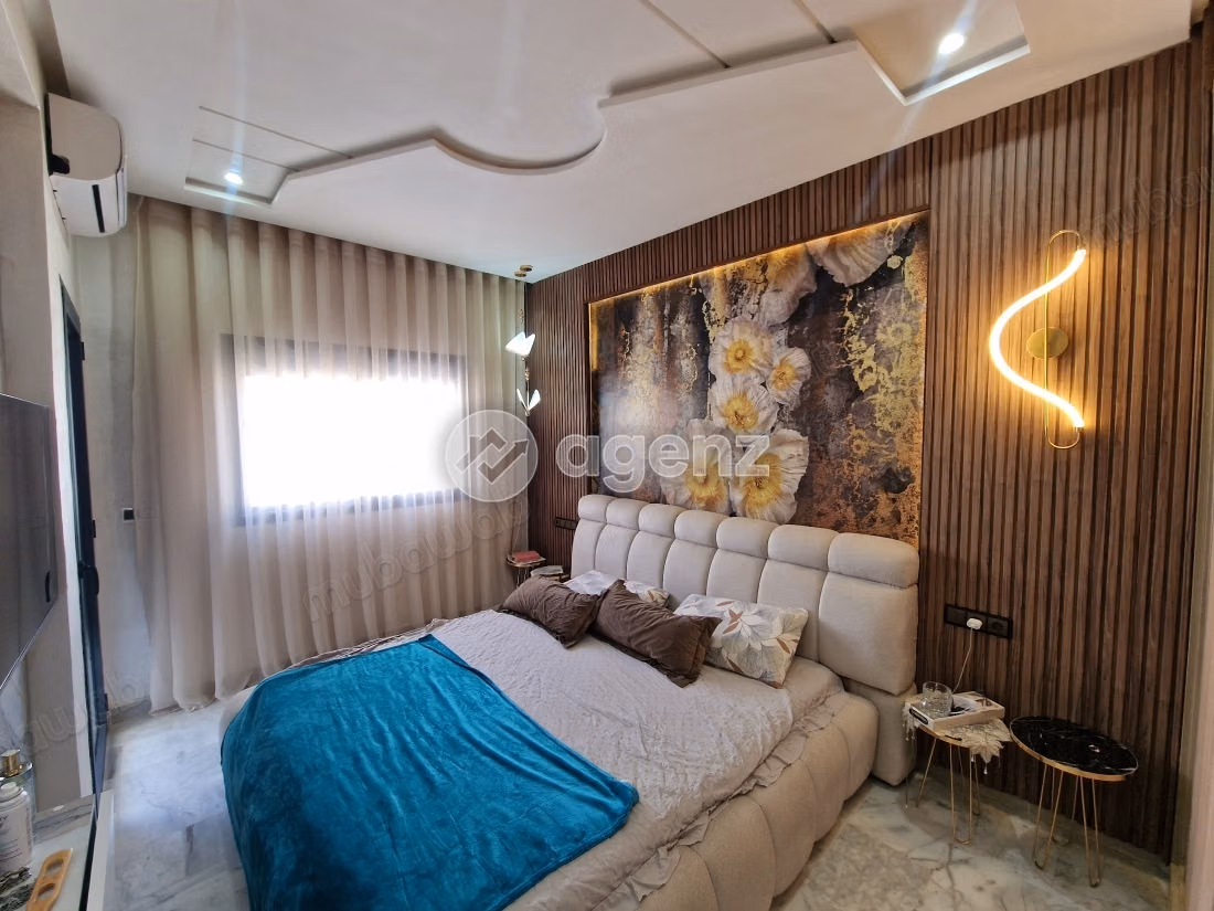 Appartement à vendre 114 m², 3 chambres 
Route immouzer 
Fès
