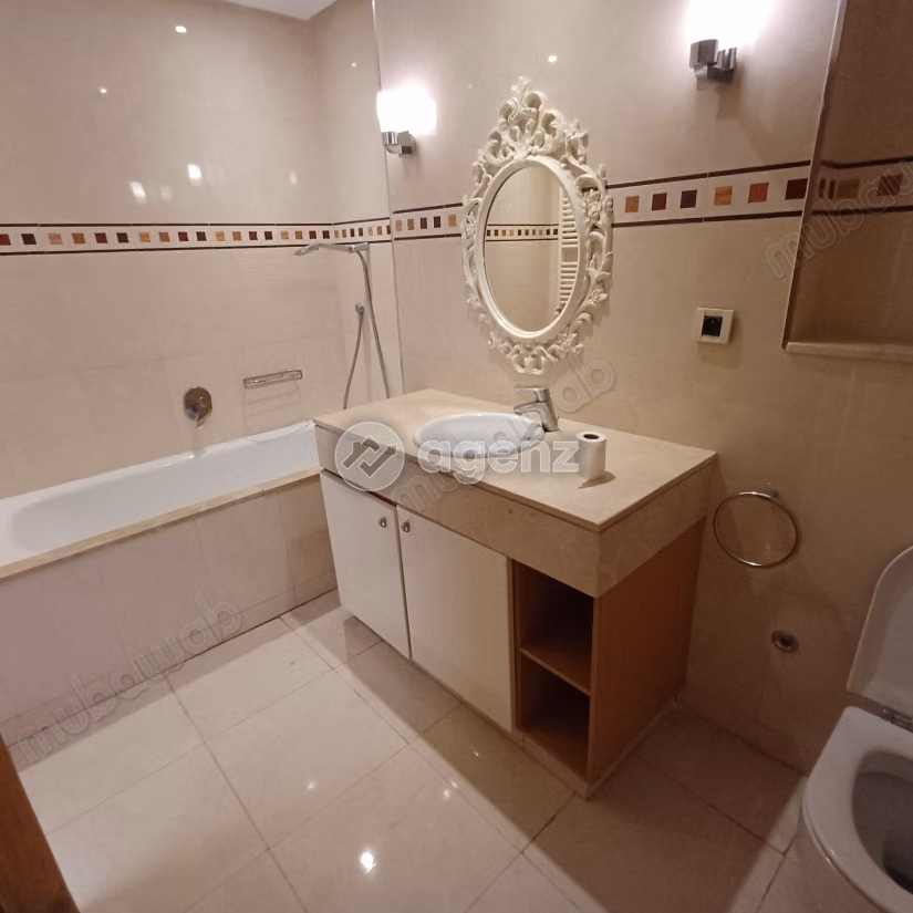 Villa à vendre 741 m², 5 chambres Route d'Azzemmour Dar Bouazza