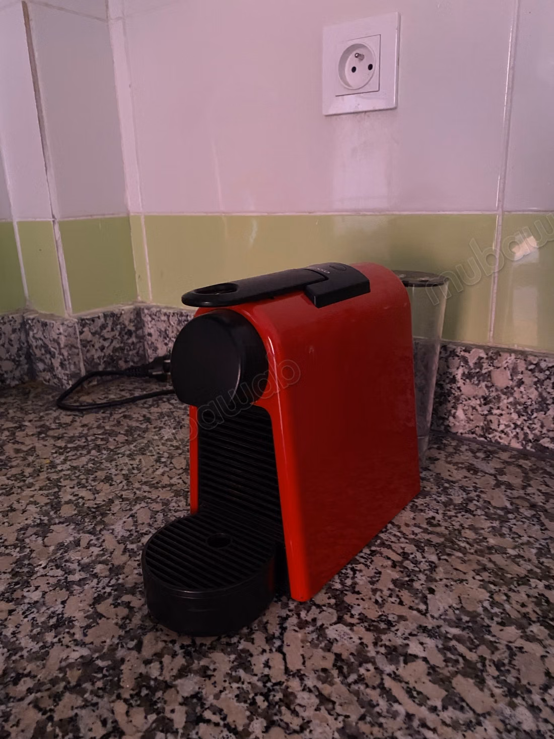 Bel appartement en location à Ain Mezouar. 
3 chambres agréables. 
Bien meublé