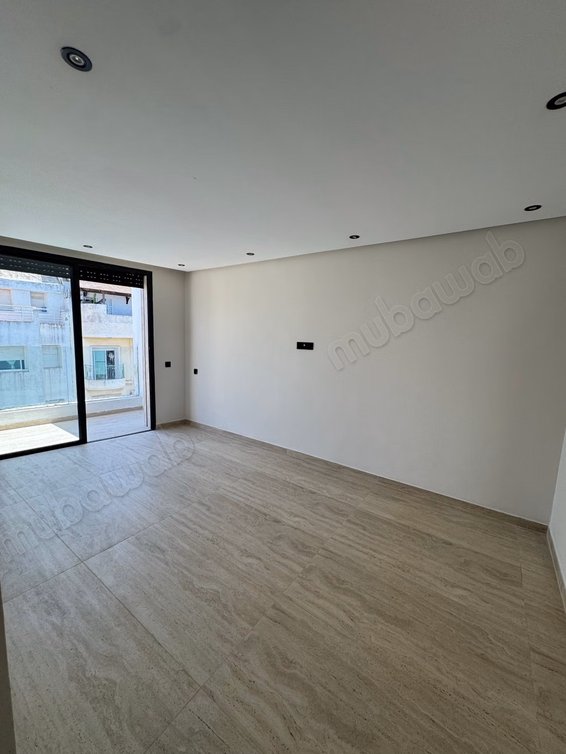Appartement à l'achat à Palmier. 
3 pièces. 
Ascenseur et terrasse