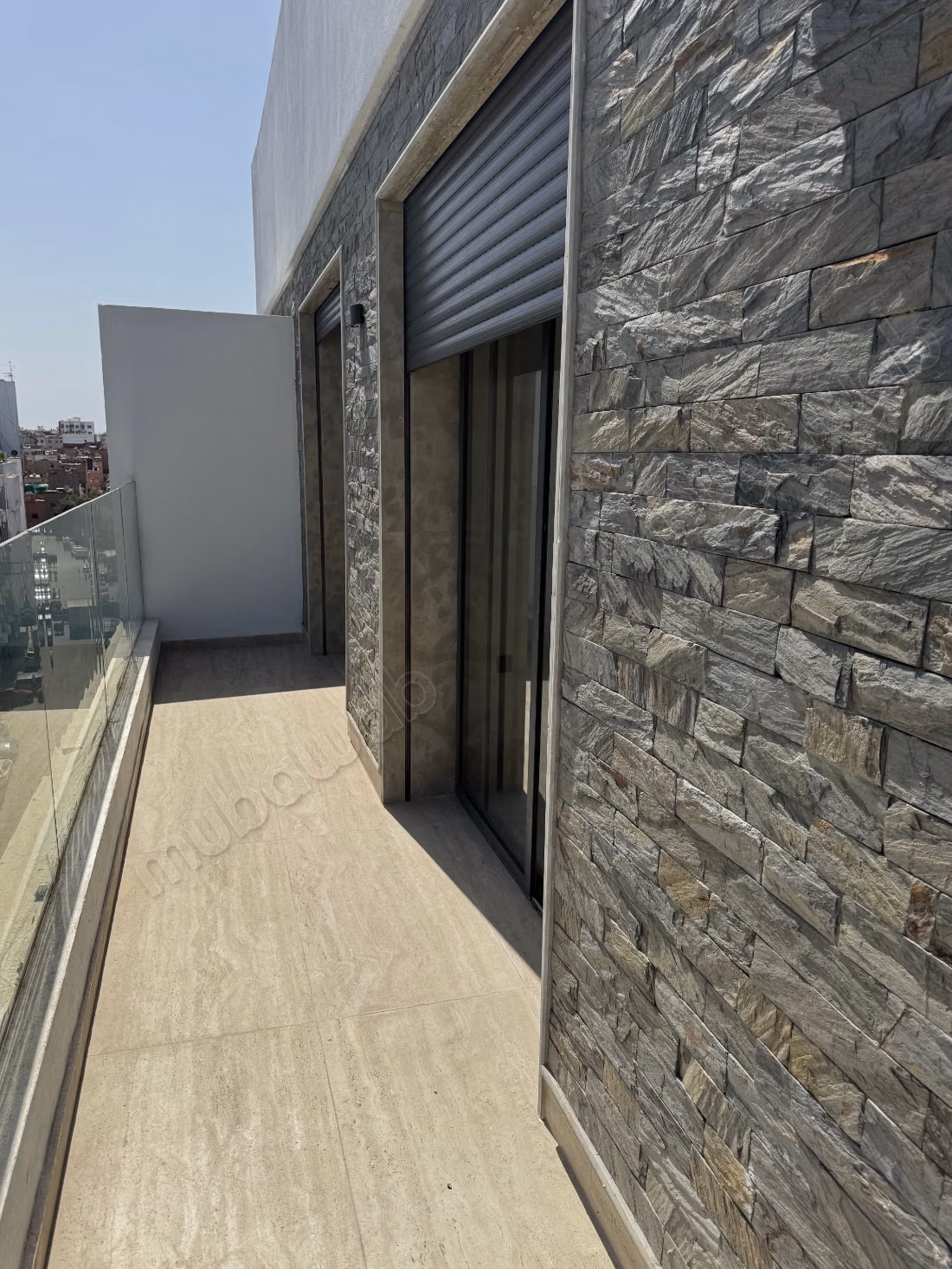Appartement à l'achat à Palmier. 
3 pièces. 
Ascenseur et terrasse