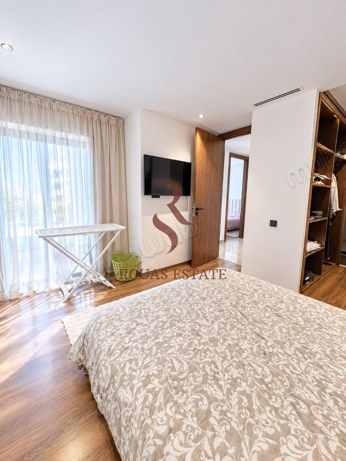 Appartement meublé 3 chambres 137 m² à louer à CFC