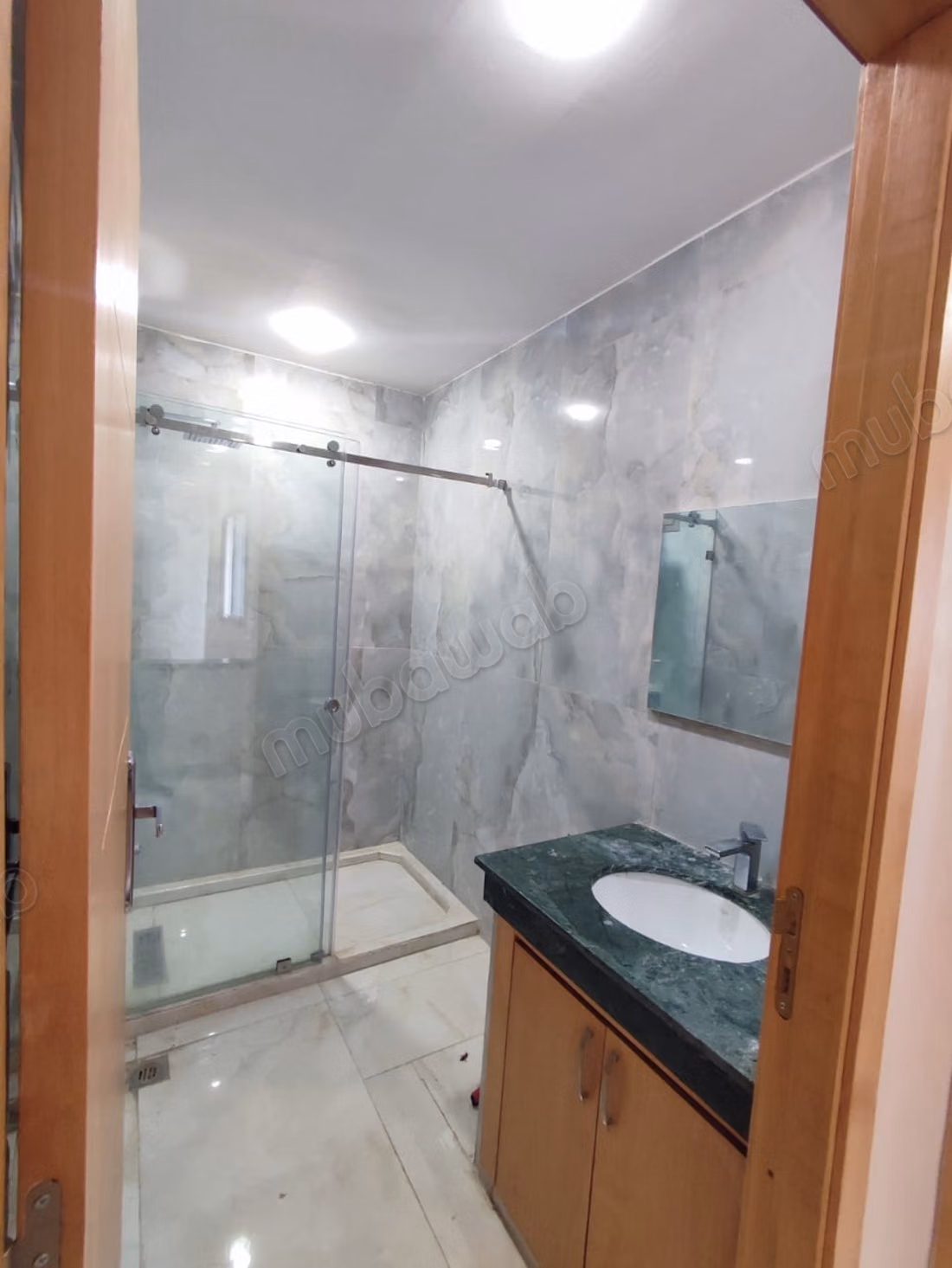 Appartement a vendre guich loudaya 
temara