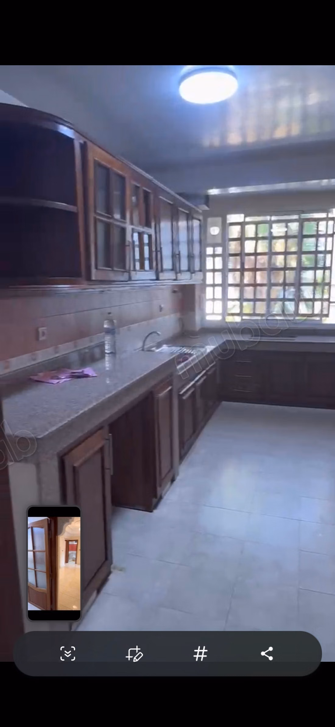 Mooie appartement te huur in Hay Al Fath. 3 comfortabele kamers. Versterkte deur en beveiligde residentie