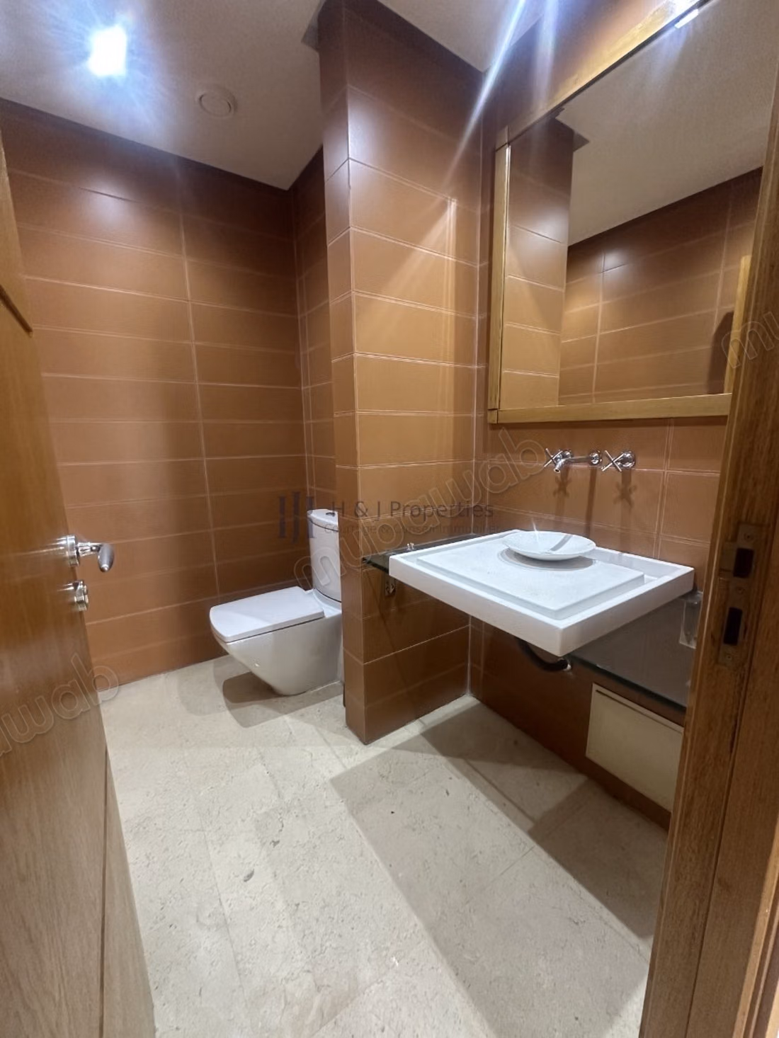 T3 empty 100m² – terrace – secured residence