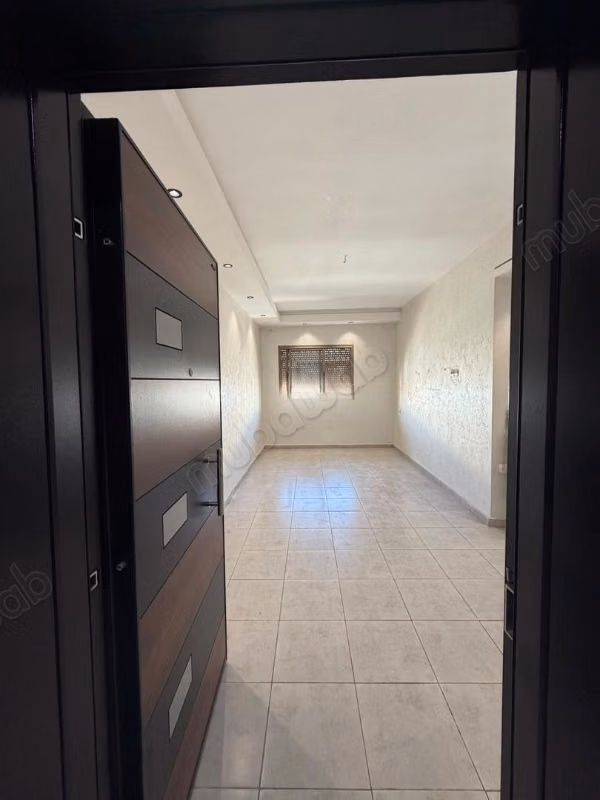 Appartement vide à louer à les jardins de Tanger