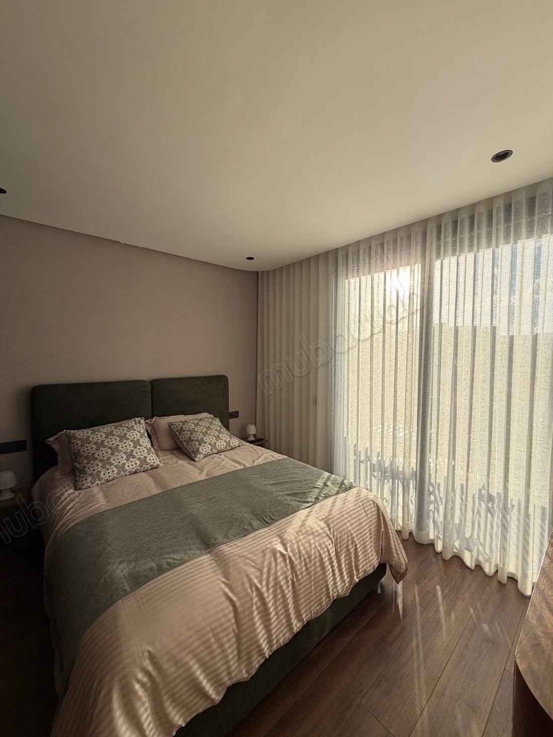 Cosy Studio Neuf meublé THS 52m2 à Q. Oasis 
Ss Vis àVis