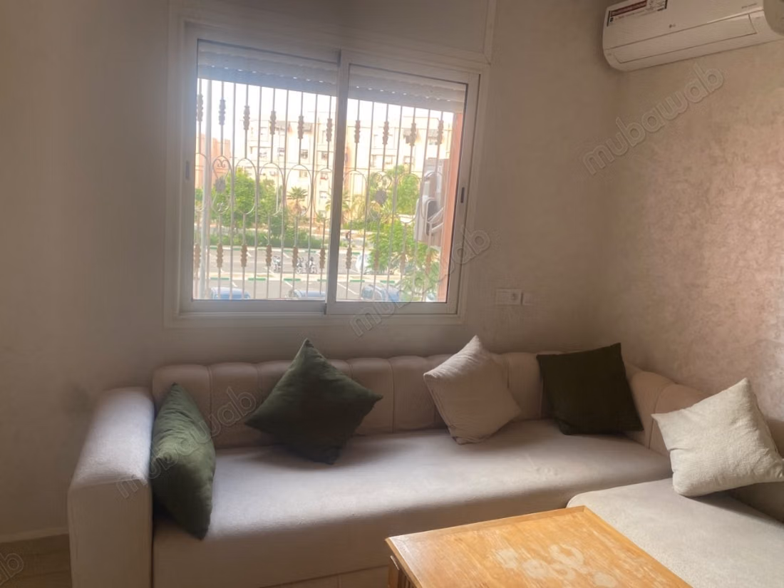 Appartement à louer à Ain Mezouar. 1 Pièce. Bien meublé