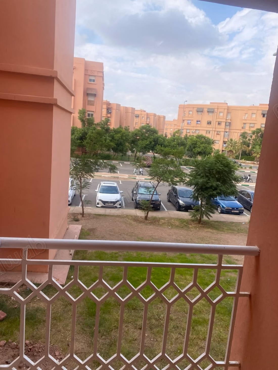 Appartement à louer à Ain Mezouar. 1 Pièce. Bien meublé