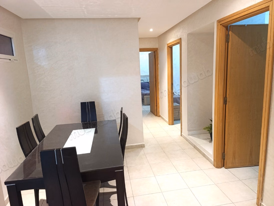 Appartement à louer à Ain Mezouar. 1 Pièce. Bien meublé