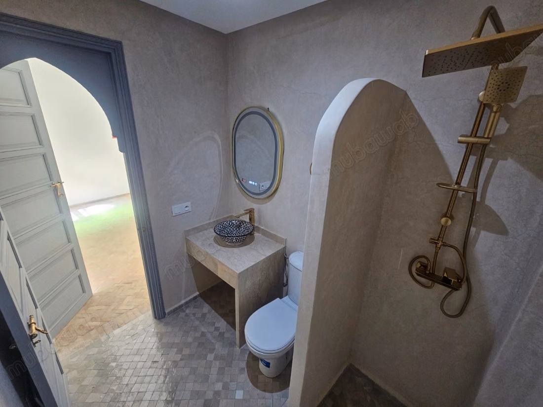 Vente riad rénové – 4 chambres – hart soura