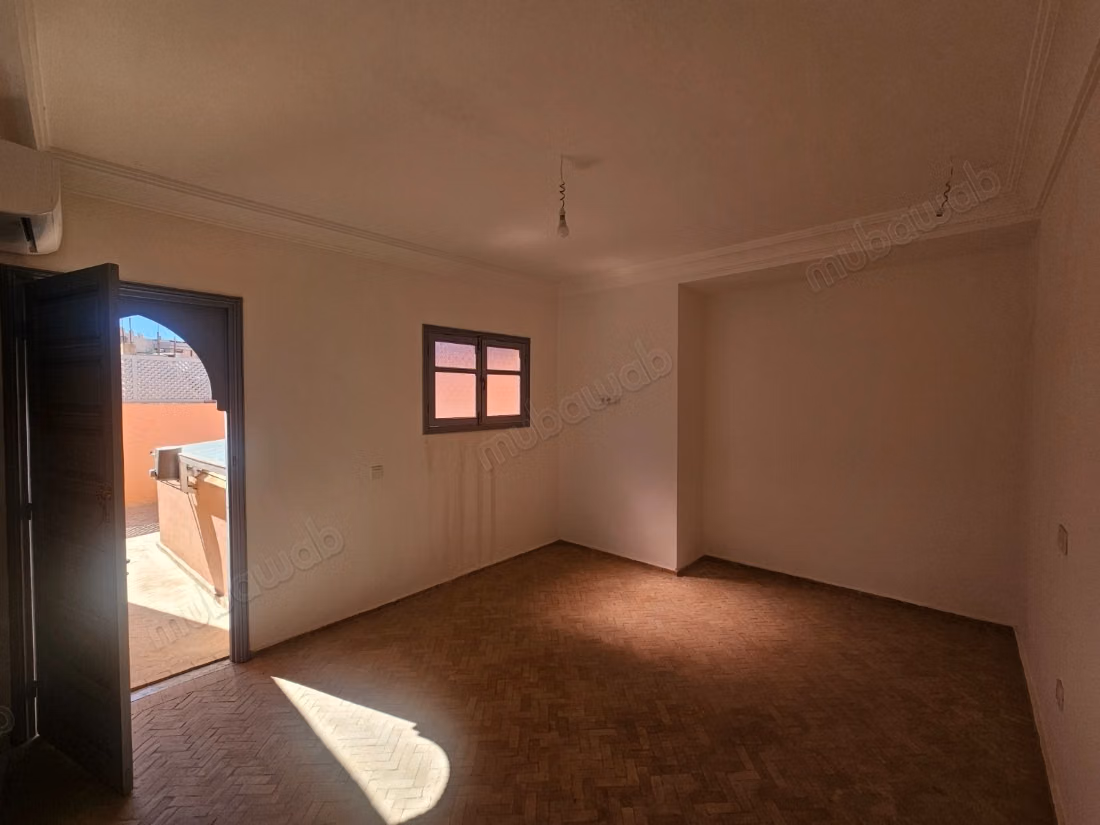 Vente riad rénové – 4 chambres – hart soura