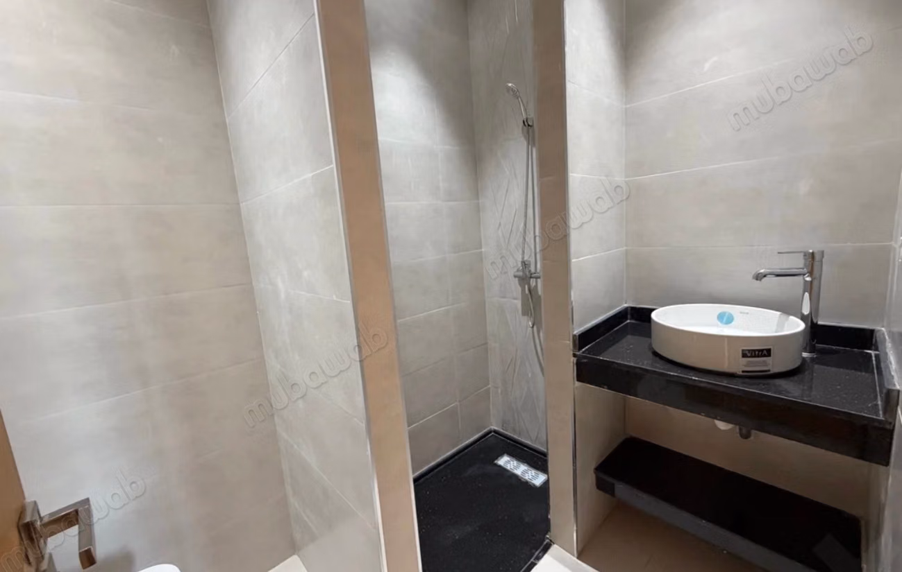 Très bel appartement en location à Route Amizmiz. 
3 pièces confortables. 
Air conditionné