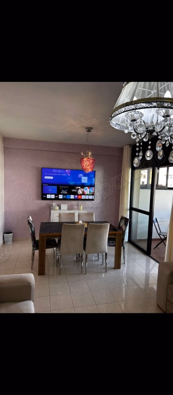 Appartement. De blex en vente à Riyad. 1 Pièce. Salon avec décoration marocaine