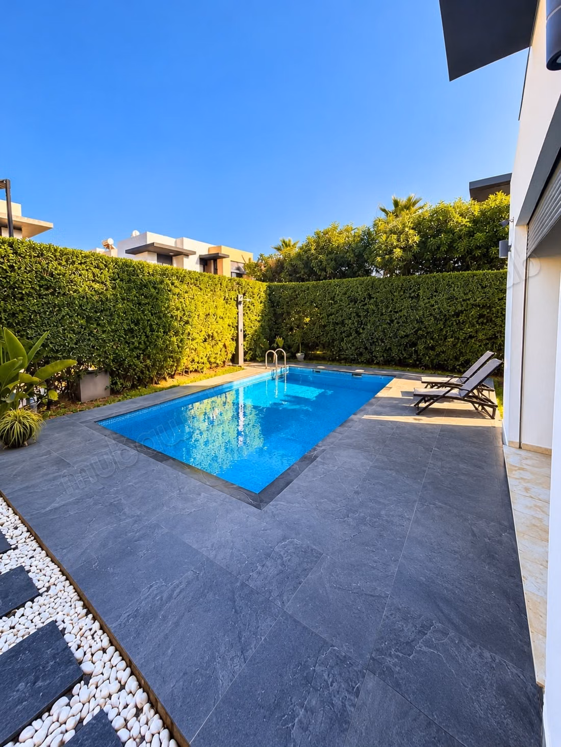 Superbe villa à louer à Dar Bouazza. 4 pièces confortables. Meublé