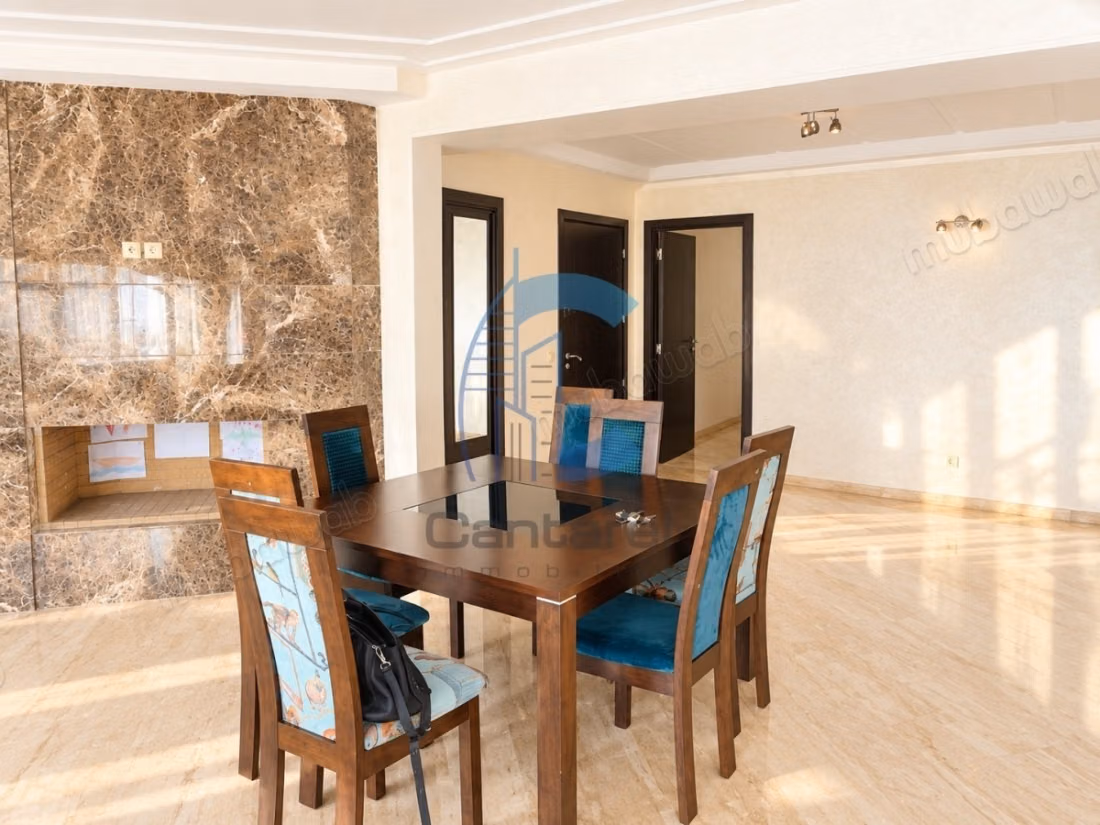 À louer – appartement meublé de 206 m² à palmier