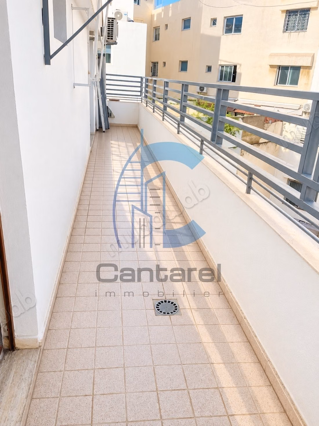 À louer – appartement meublé de 206 m² à palmier