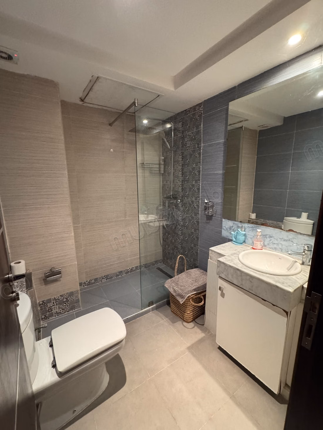Appartement spacieux à louer à hay Mohammadi