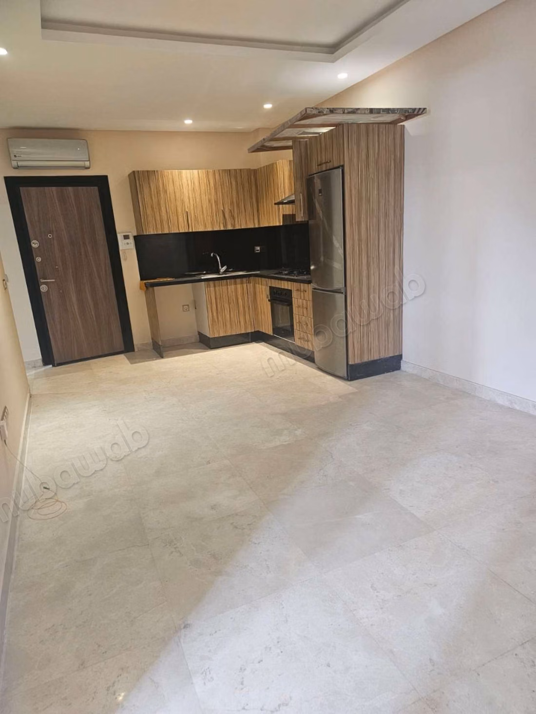 Bel appartement à louer dans le "Quartier du Parc". 2 chambres. Fenêtres avec double vitrage et porte sécurisée