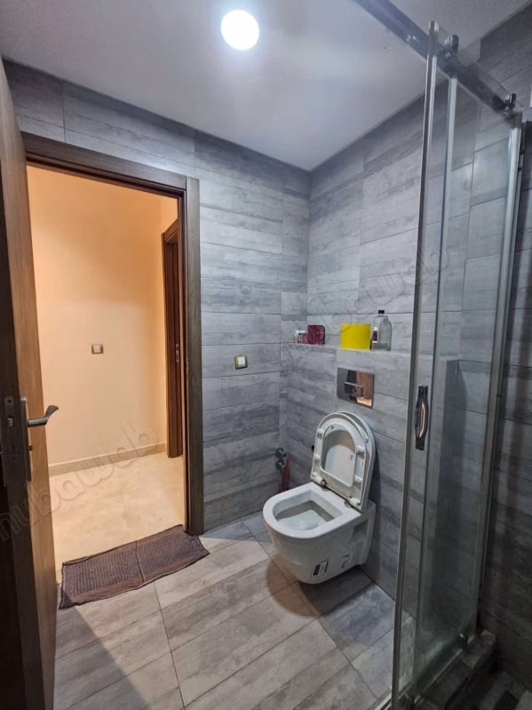 Bel appartement à louer dans le "Quartier du Parc". 2 chambres. Fenêtres avec double vitrage et porte sécurisée