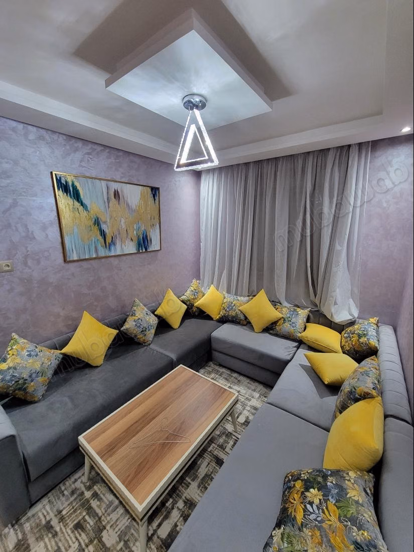 Très bel appartement en location à Hay Saada.
Superficie 71 m².
Bien meublé