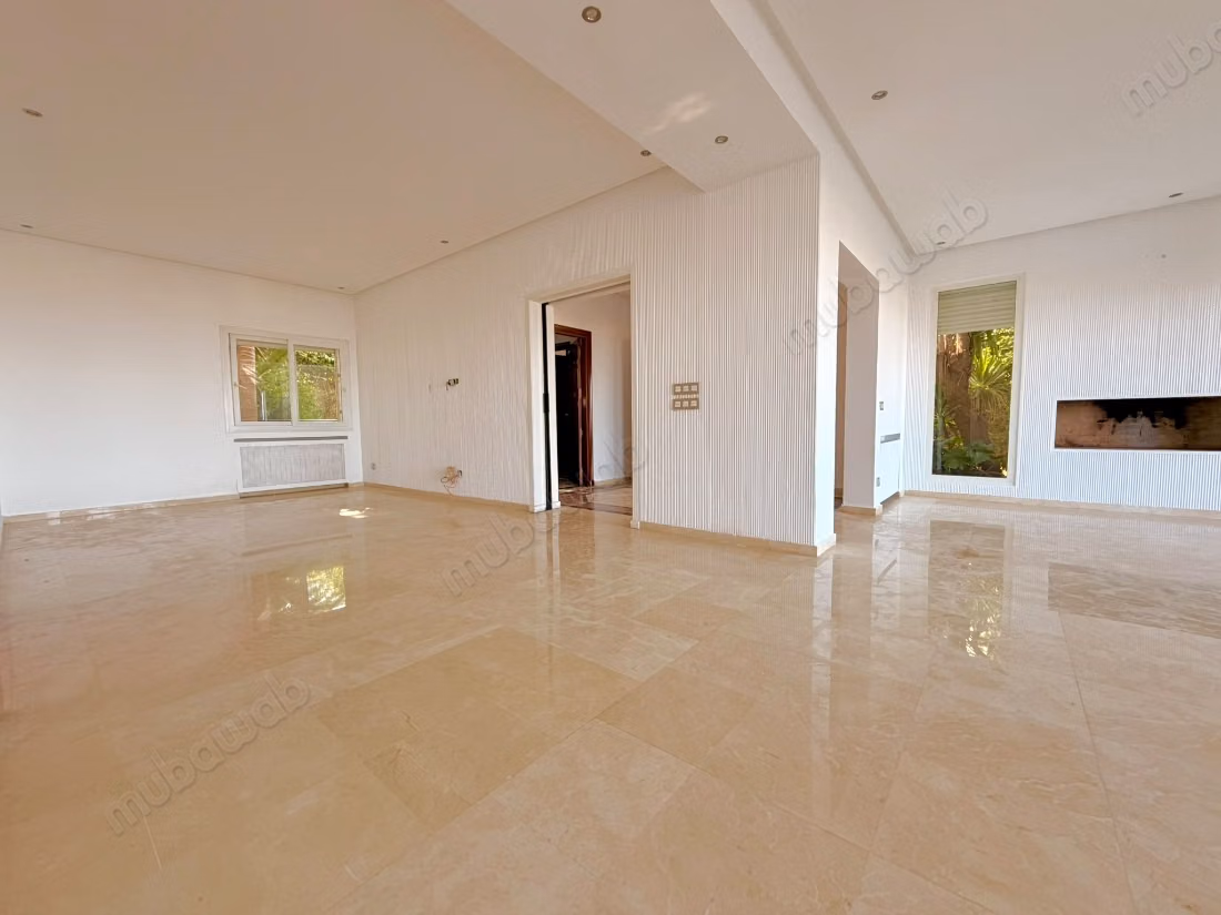 Villa avec vue mer à louer 
ain diab