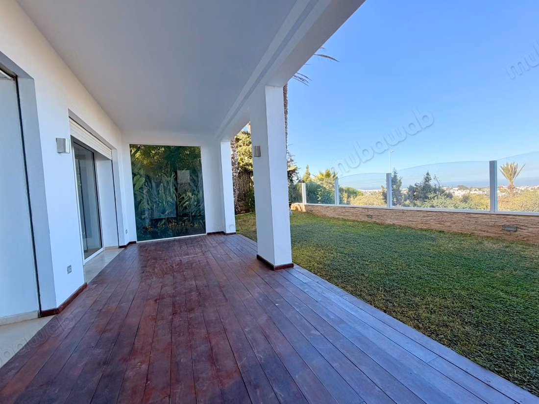 Villa avec vue mer à louer 
ain diab