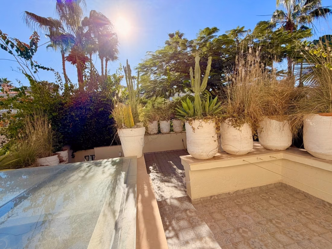 Villa avec vue mer à louer 
ain diab