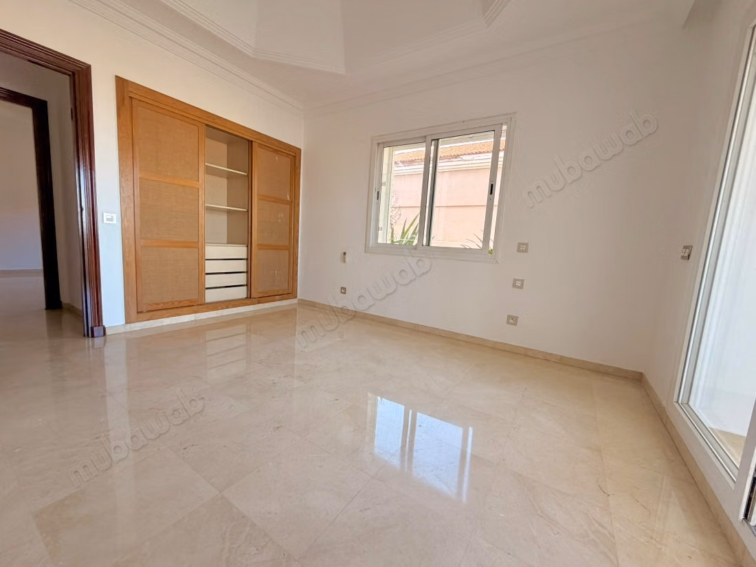 Villa avec vue mer à louer 
ain diab
