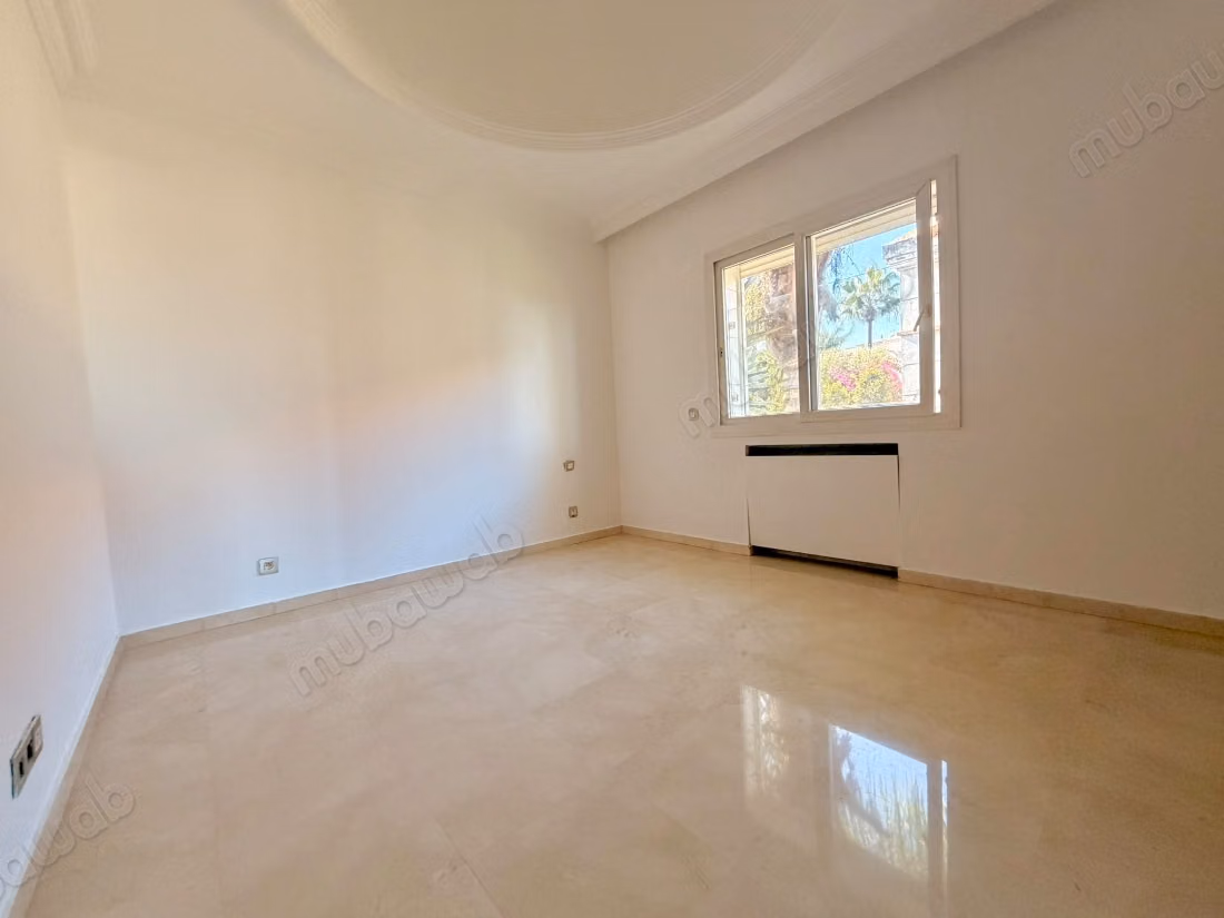 Villa avec vue mer à louer 
ain diab