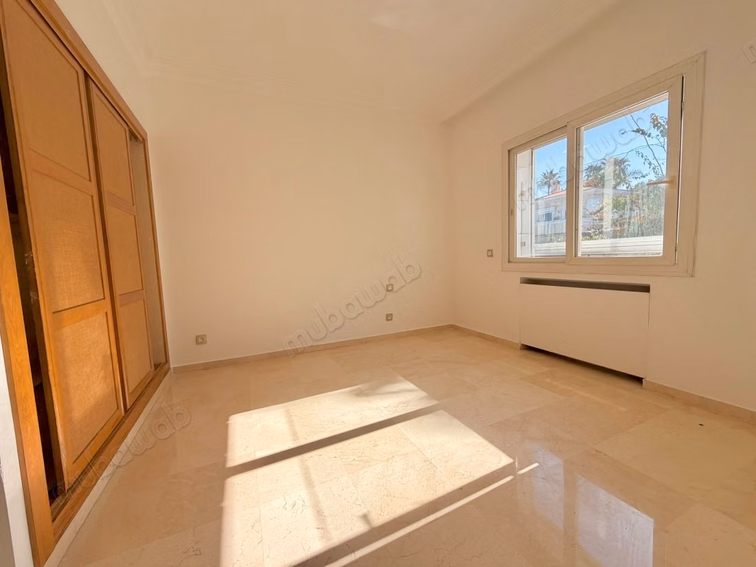 Villa avec vue mer à louer 
ain diab