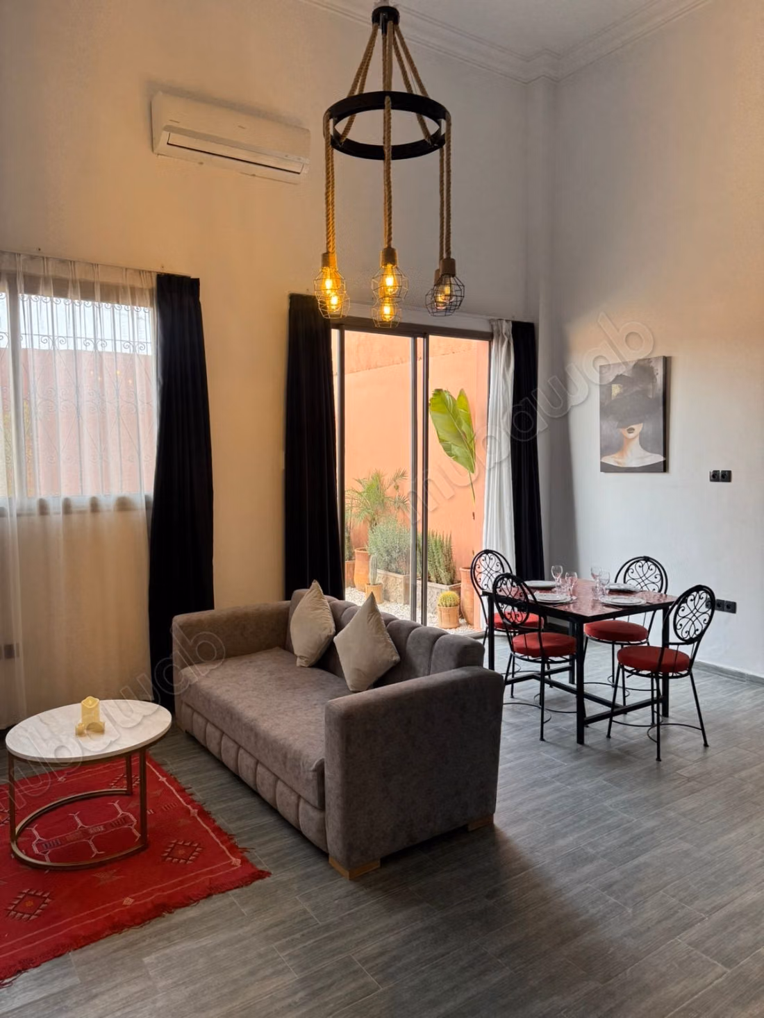 Appartement duplex avec jardin privé