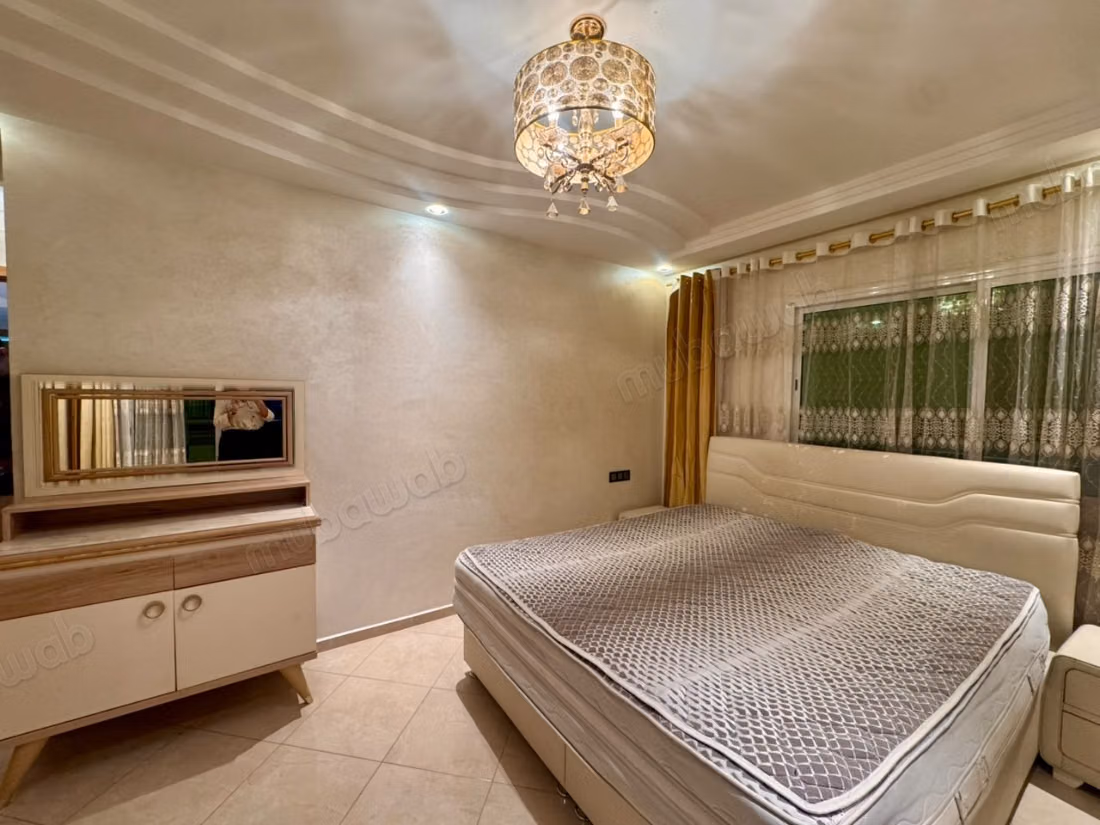 Spacieux appartement meublé en location
