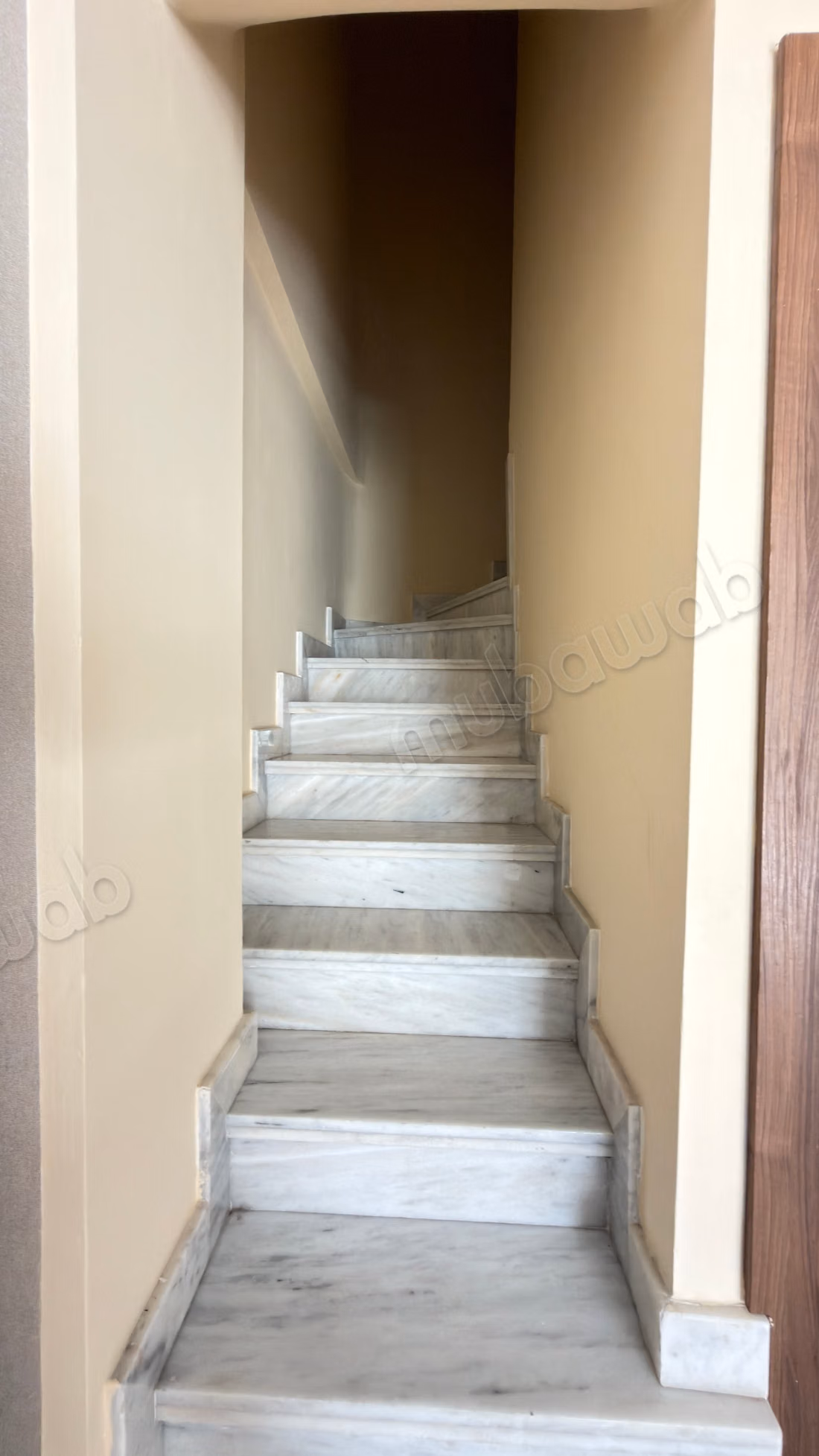 Duplex sur bd elmassira 
cote twin center