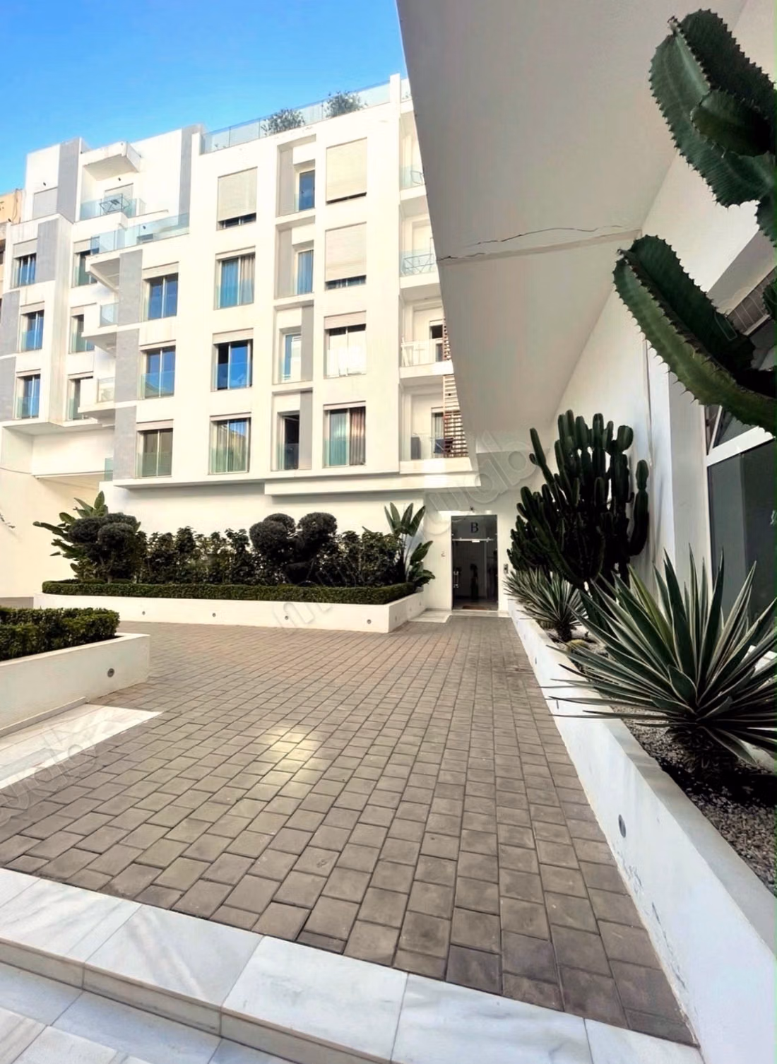 Appartement à louer à Maârif Extension. 
Surface de 50 m². 
Meublé