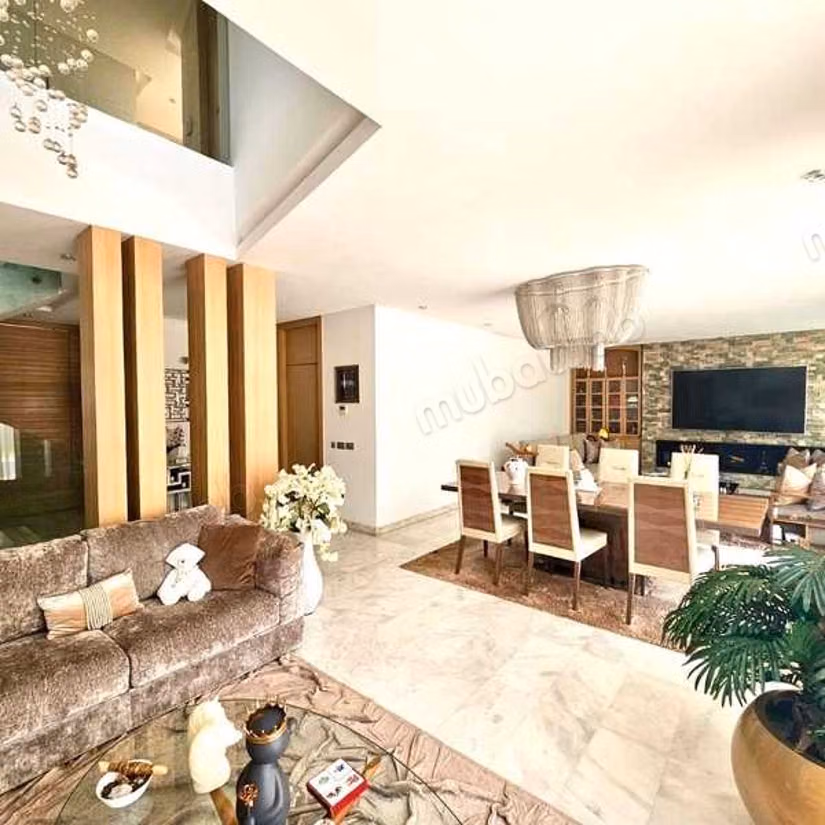 Villa à Louer de 610.0 m² à Bouskoura,
Ville Verte