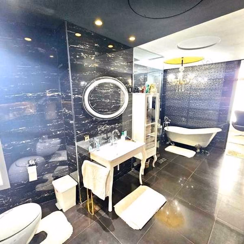 Villa à Louer de 610.0 m² à Bouskoura,
Ville Verte