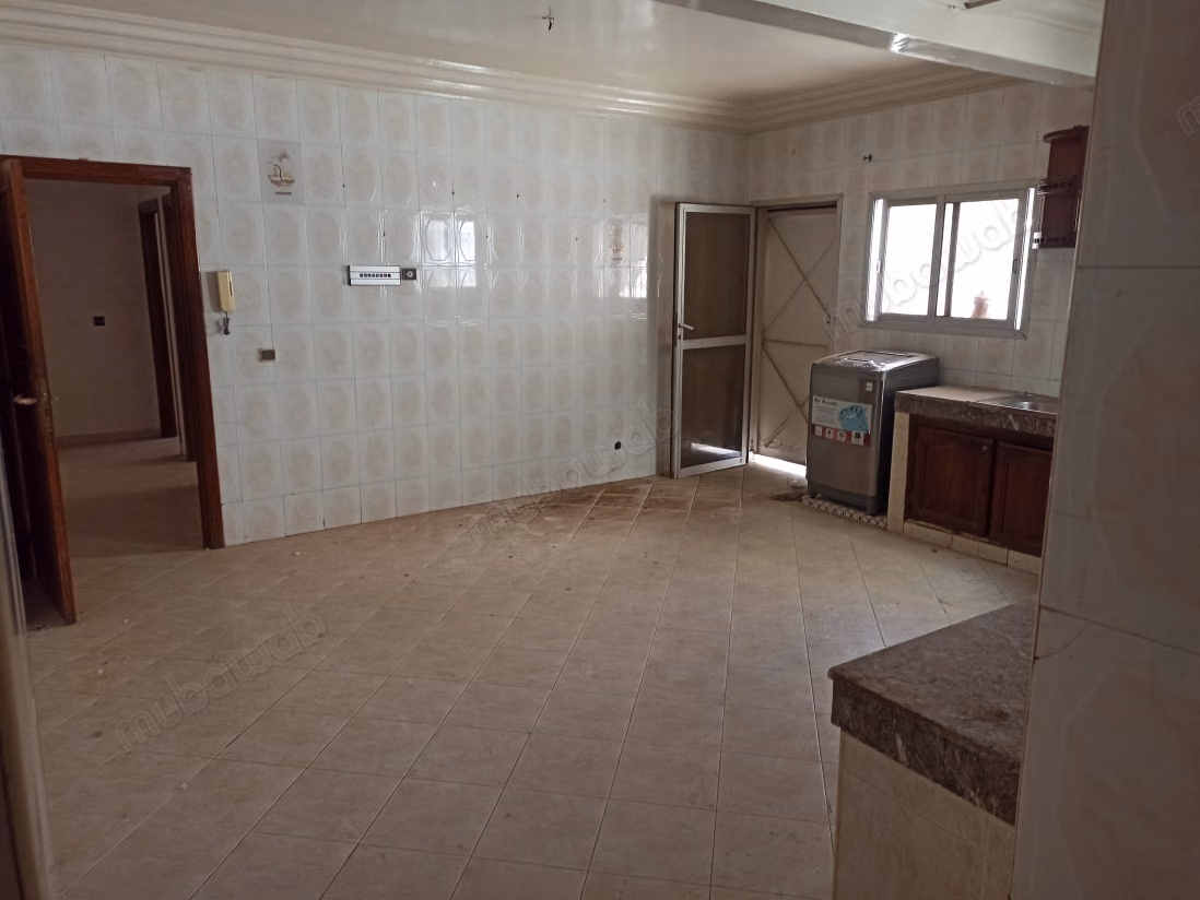 Superbe appartement à vendre à Anfa. 5 chambres. Ascenseur et terrasse