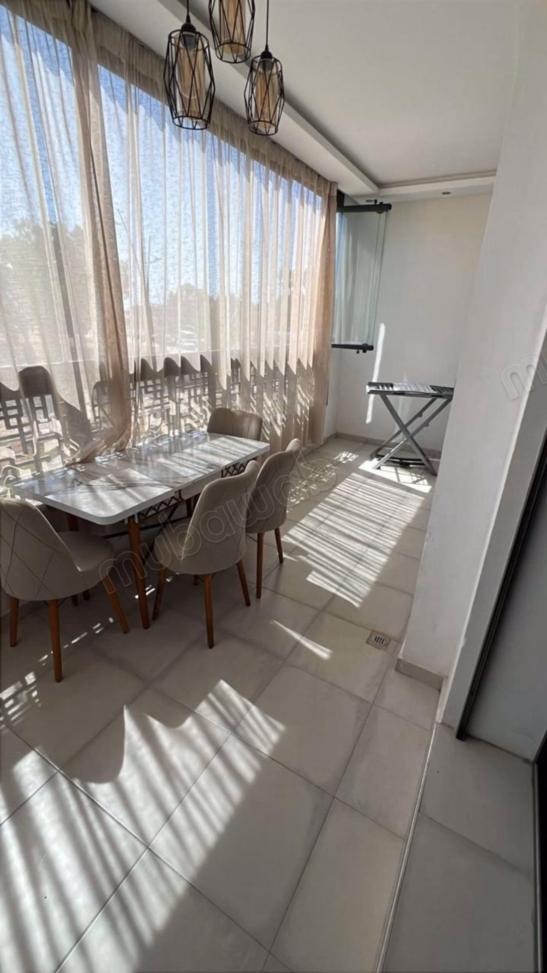 Bel appartement à louer à La Siesta. 1 pièce. Meublé
